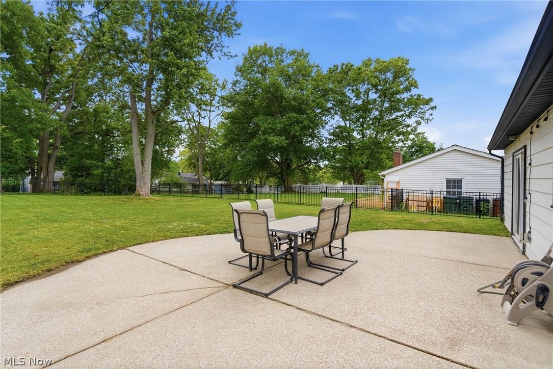 161 Devorah Drive Aurora OH 44202