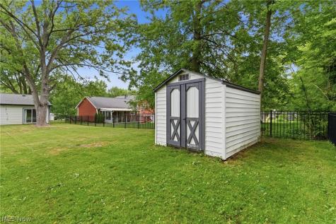 161 Devorah Drive Aurora OH 44202