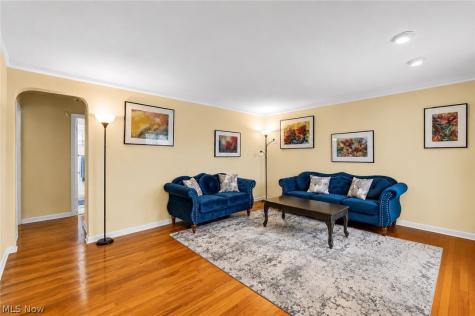 1369 Cranover Road Lyndhurst OH 44124