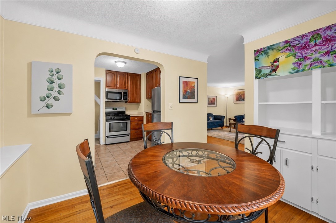1369 Cranover Road Lyndhurst OH 44124