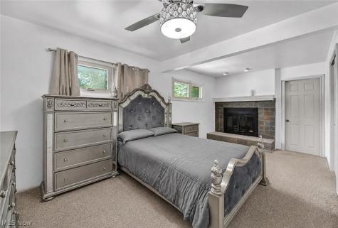 1369 Cranover Road Lyndhurst OH 44124
