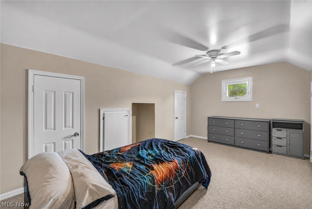 1369 Cranover Road Lyndhurst OH 44124