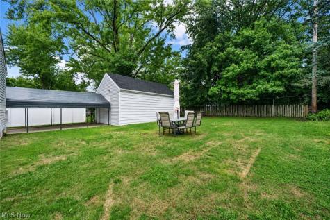 1369 Cranover Road Lyndhurst OH 44124