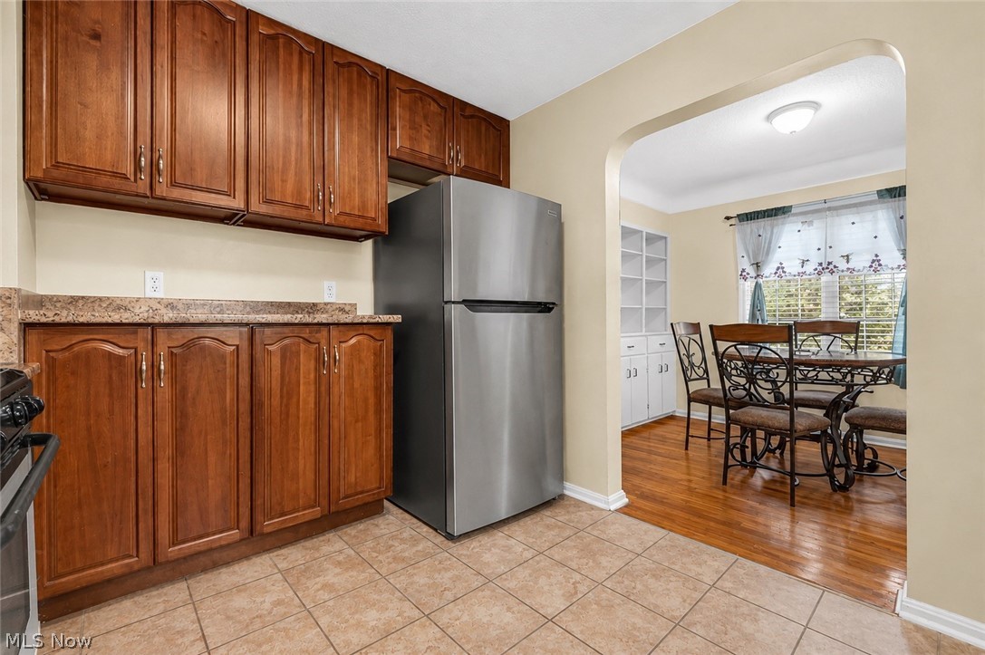 1369 Cranover Road Lyndhurst OH 44124