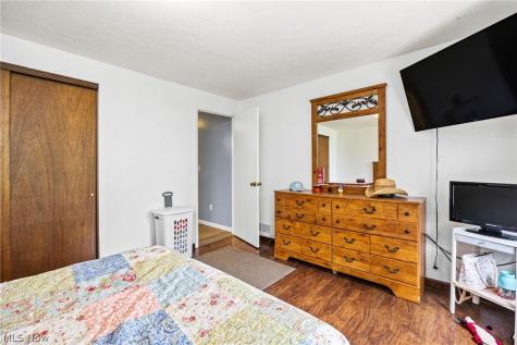 18746 Baird Road Wellington OH 44090