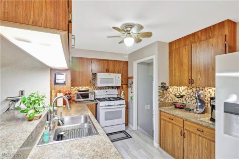 25550 Glenbrook Boulevard Euclid OH 44117