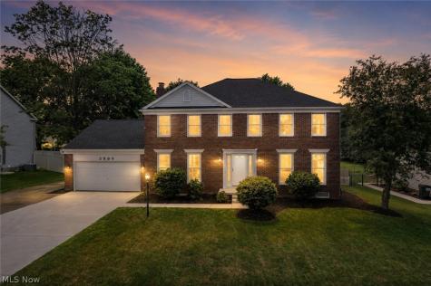 2888 Saint Albans Circle NW North Canton OH 44720