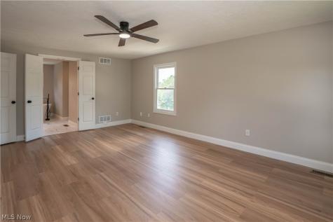 2888 Saint Albans Circle NW North Canton OH 44720