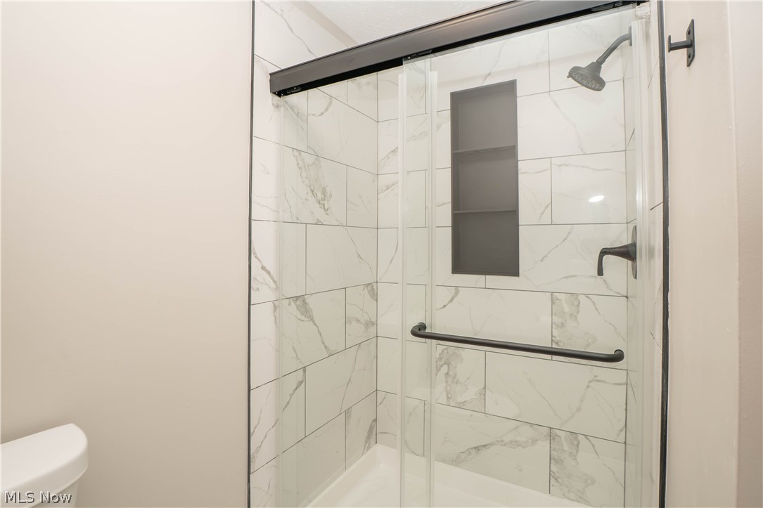 2888 Saint Albans Circle NW North Canton OH 44720