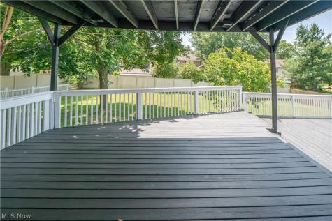 2888 Saint Albans Circle NW North Canton OH 44720