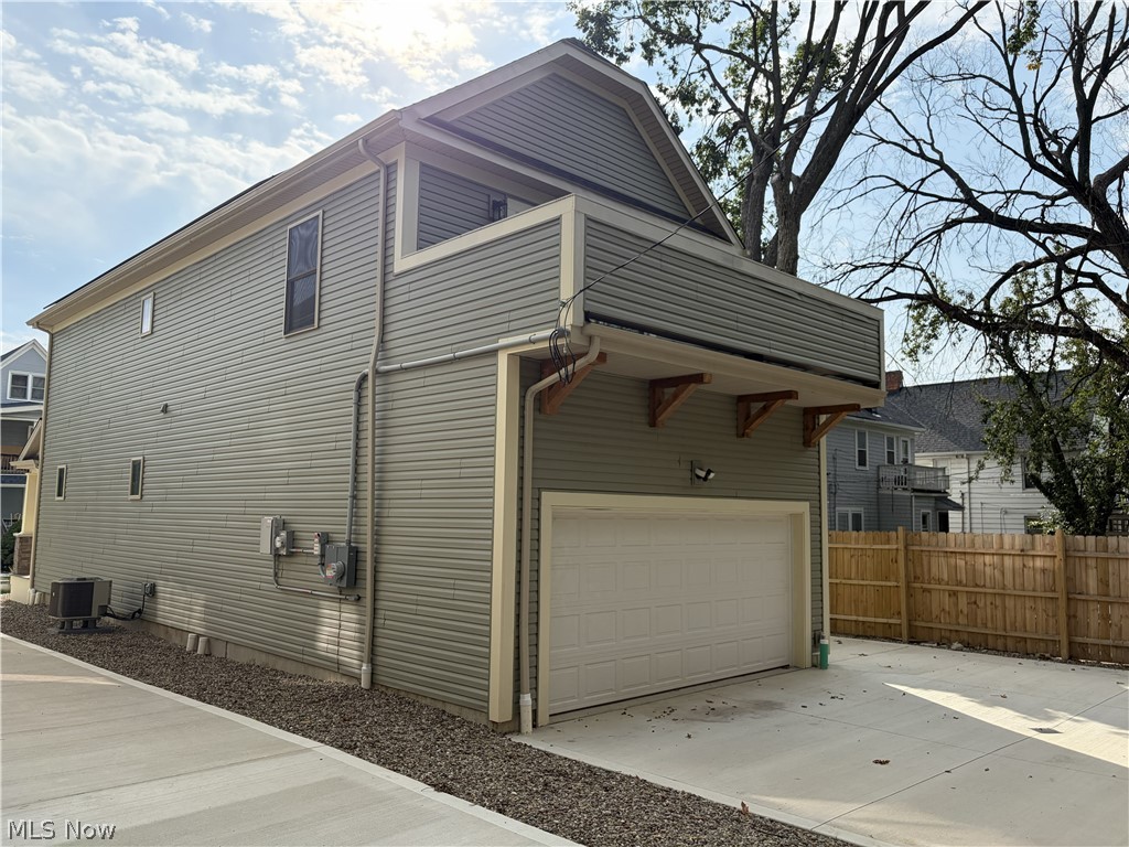 1881 Woodlawn Avenue Cleveland OH 44112