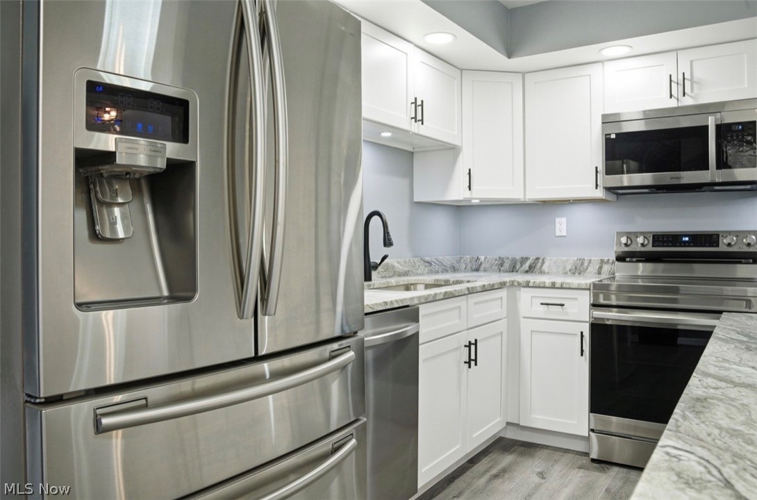 1104 Gary Avenue Girard OH 44420