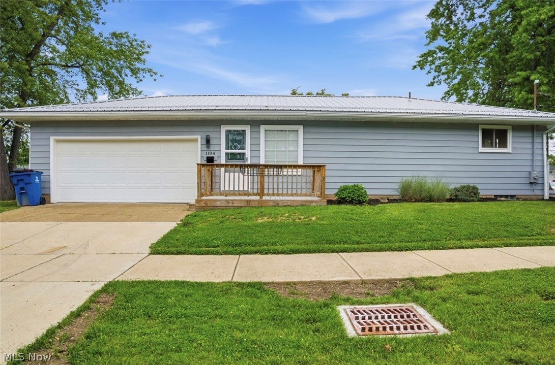 1104 Gary Avenue Girard OH 44420