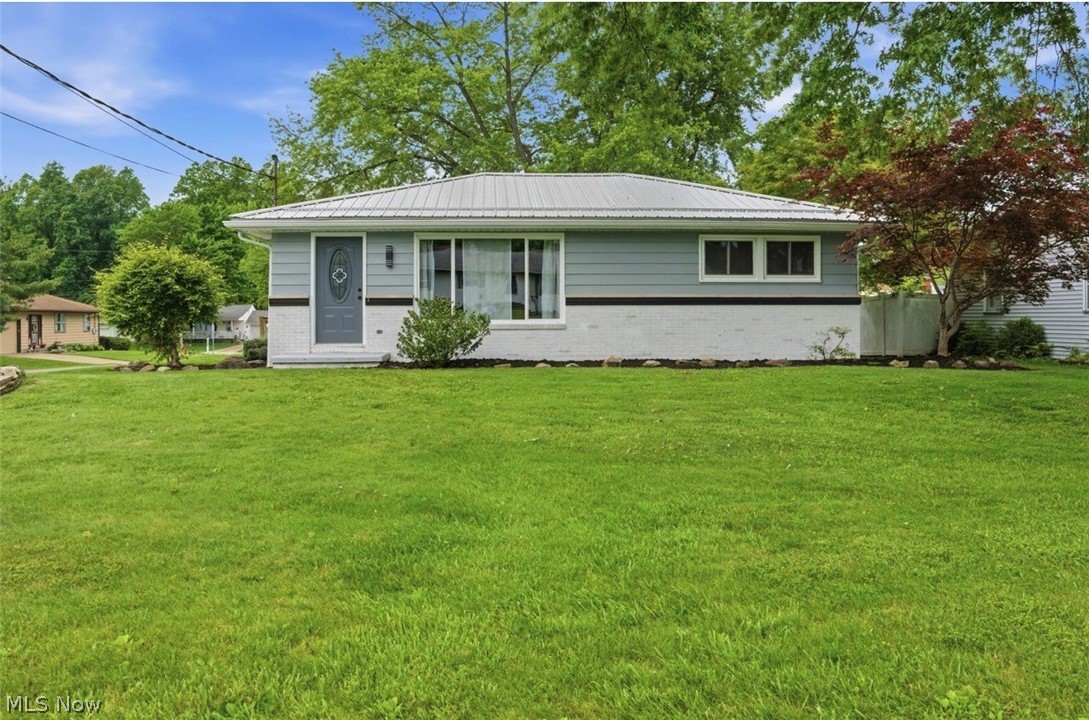 1104 Gary Avenue Girard OH 44420