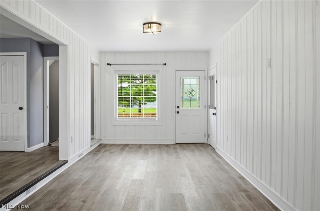 1104 Gary Avenue Girard OH 44420