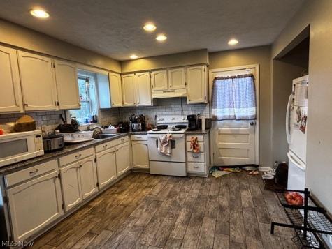 2196 Congress Lake Road Mogadore OH 44260