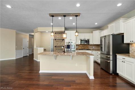 19126 Ledgestone Drive Strongsville OH 44149