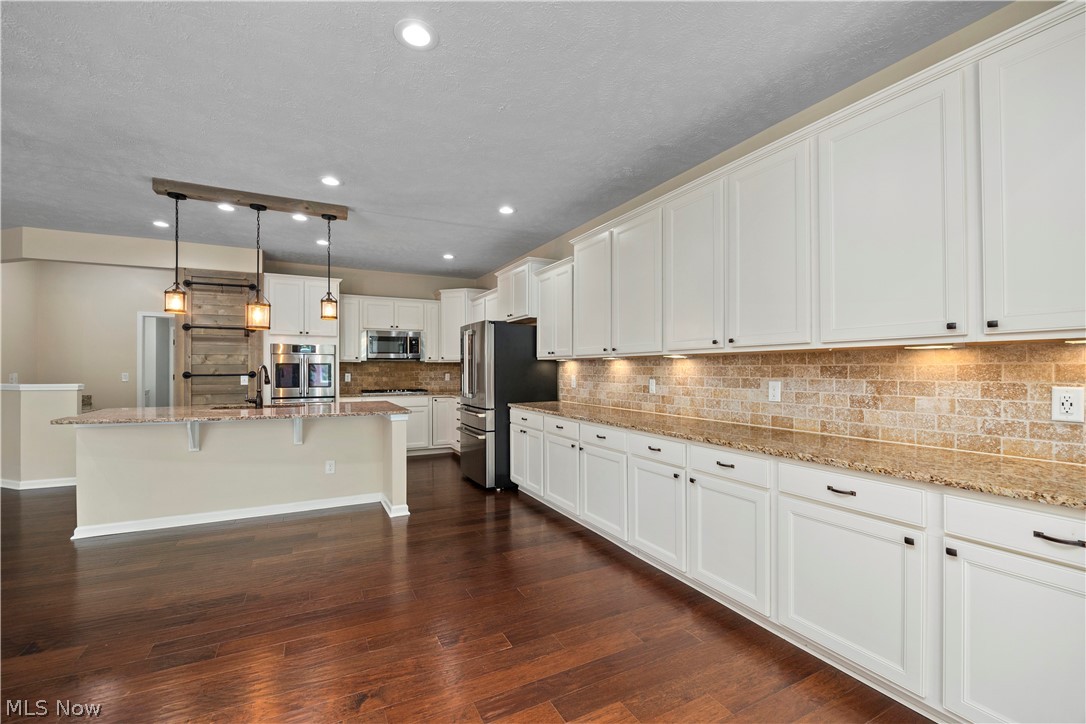19126 Ledgestone Drive Strongsville OH 44149