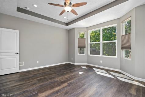 19126 Ledgestone Drive Strongsville OH 44149