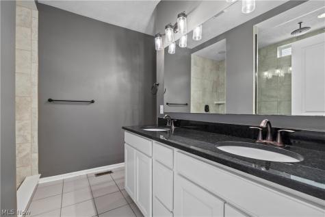 19126 Ledgestone Drive Strongsville OH 44149