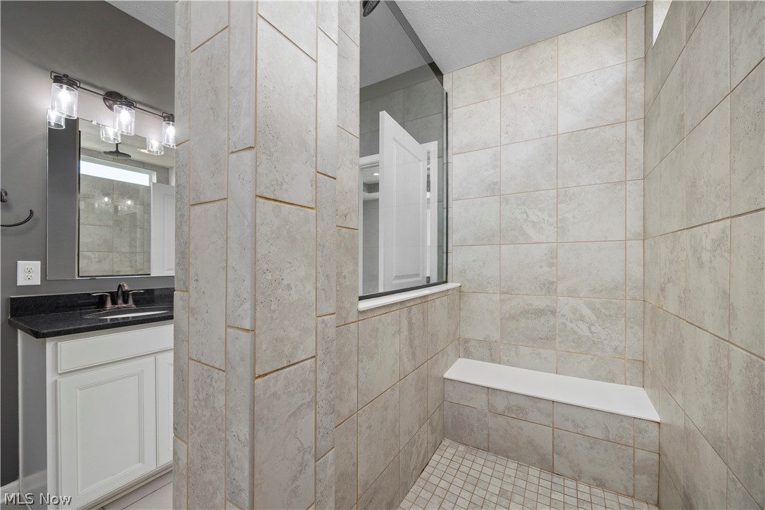 19126 Ledgestone Drive Strongsville OH 44149
