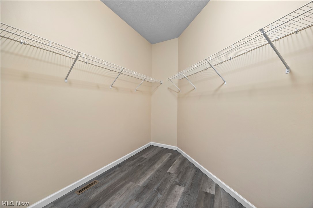 19126 Ledgestone Drive Strongsville OH 44149