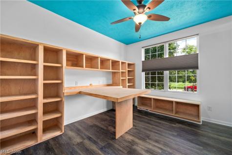 19126 Ledgestone Drive Strongsville OH 44149