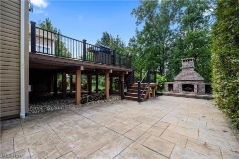 19126 Ledgestone Drive Strongsville OH 44149