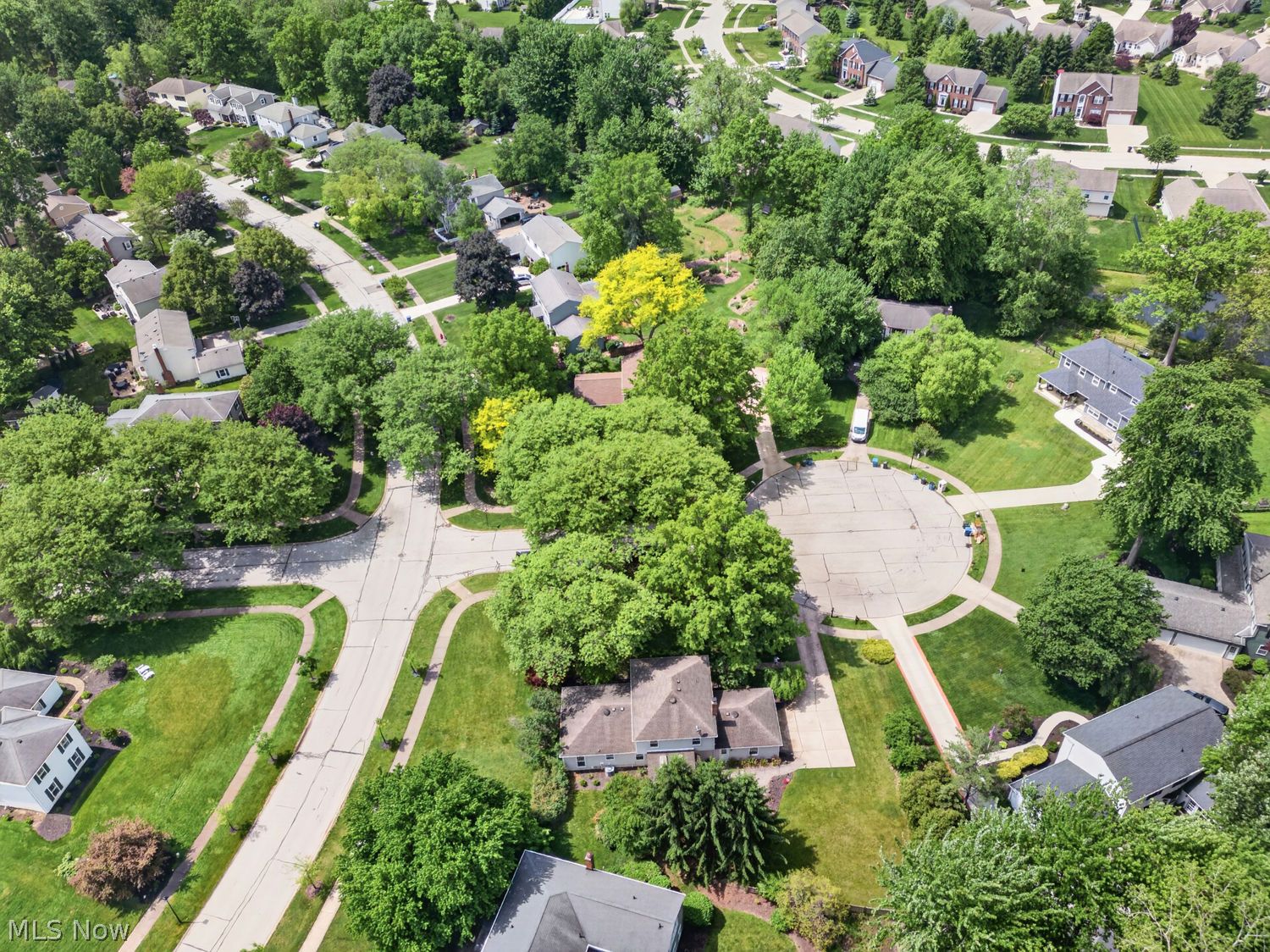 508 Kimerly Drive Bay Village OH 44140