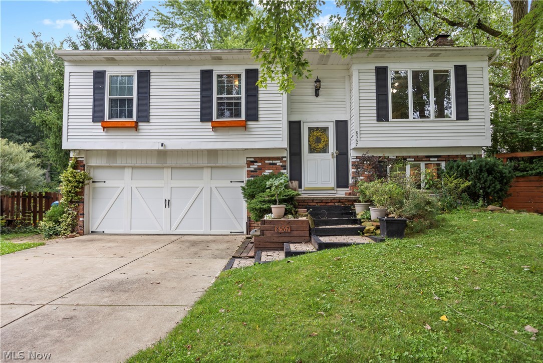 8567 Brentwood Drive Olmsted Twp OH 44138