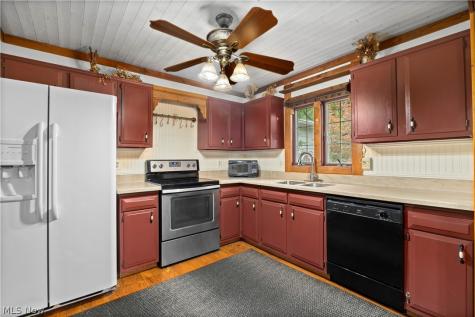 8567 Brentwood Drive Olmsted Twp OH 44138
