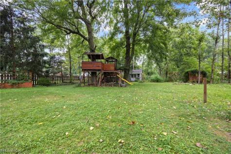 8567 Brentwood Drive Olmsted Twp OH 44138
