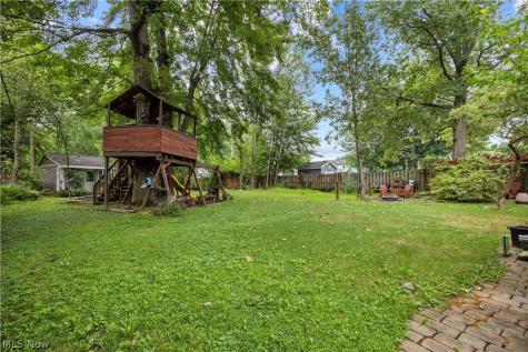 8567 Brentwood Drive Olmsted Twp OH 44138