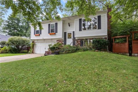 8567 Brentwood Drive Olmsted Twp OH 44138