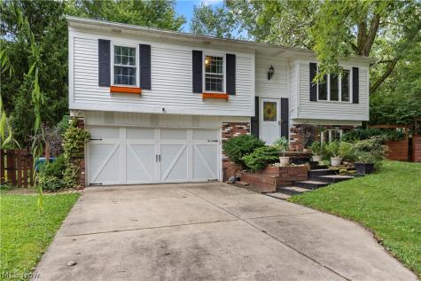 8567 Brentwood Drive Olmsted Twp OH 44138