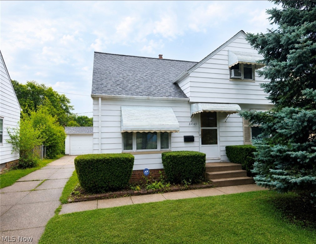 13745 Hathaway Road Garfield Heights OH 44125