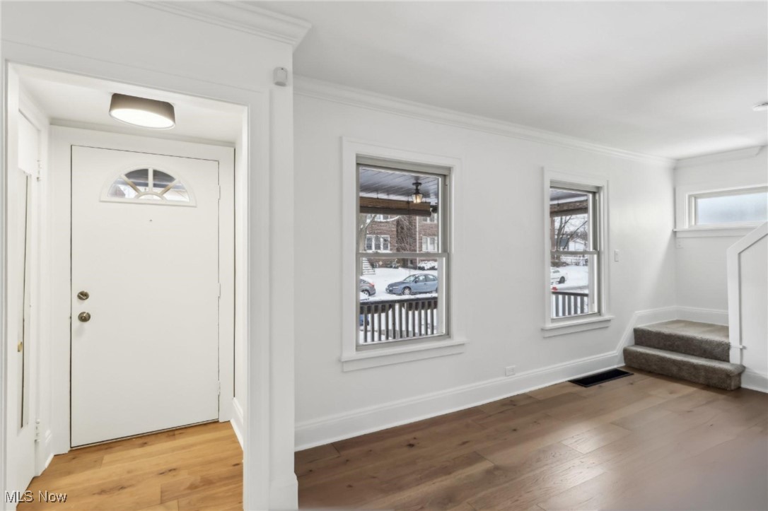 1354 Phelps Avenue Lakewood OH 44107