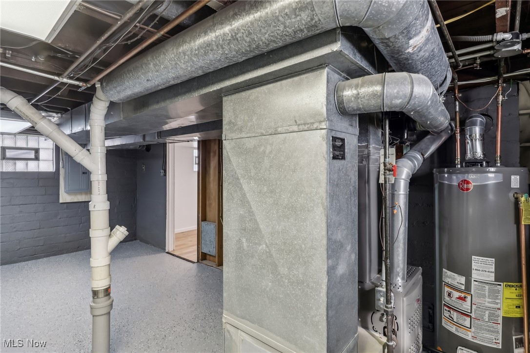 1354 Phelps Avenue Lakewood OH 44107