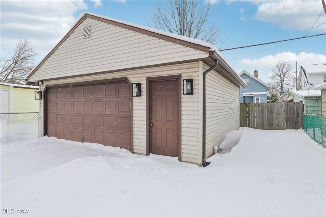 1354 Phelps Avenue Lakewood OH 44107