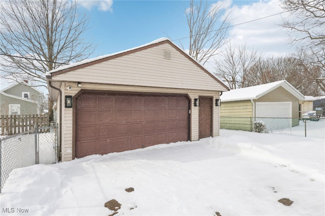 1354 Phelps Avenue Lakewood OH 44107