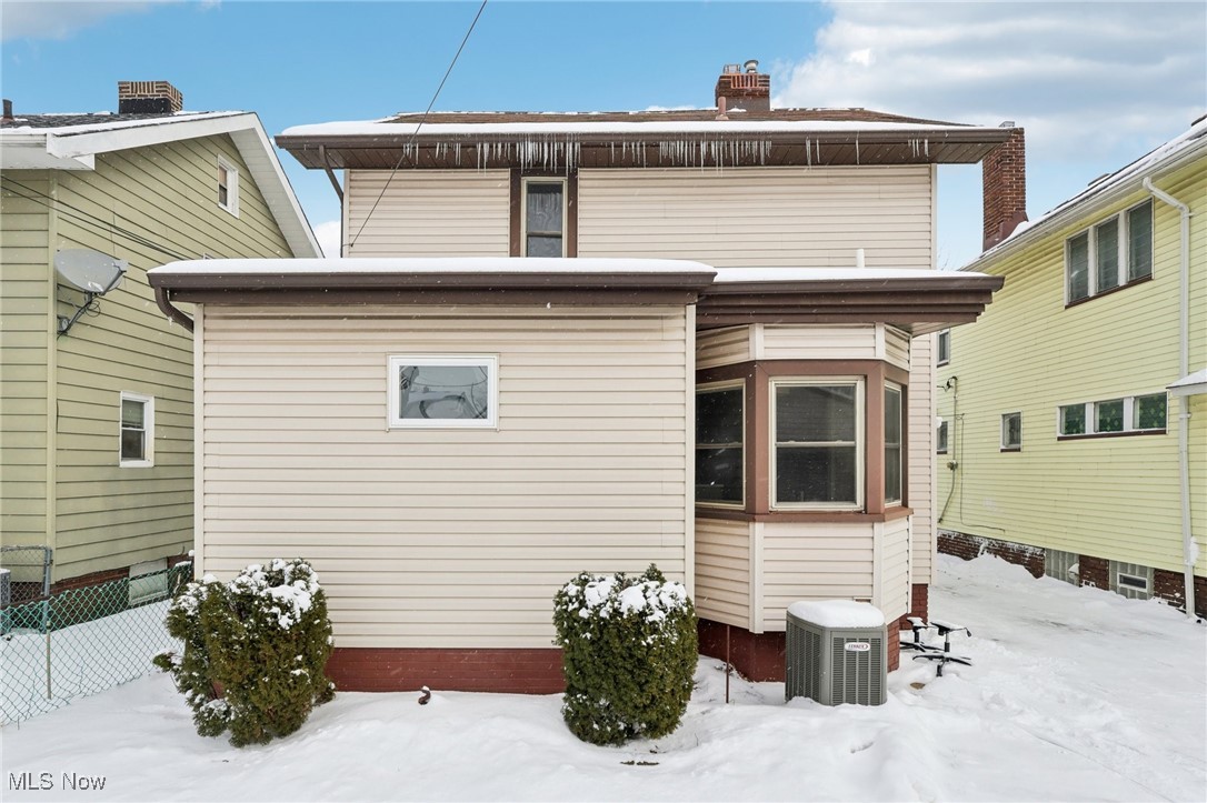 1354 Phelps Avenue Lakewood OH 44107