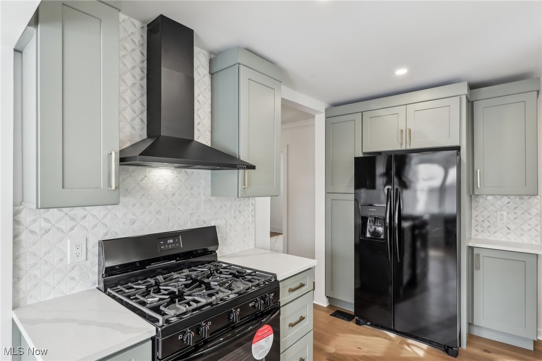 1354 Phelps Avenue Lakewood OH 44107