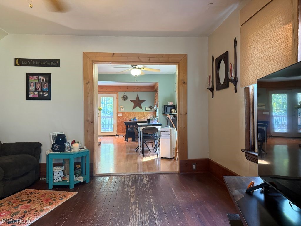 449 N Broadway Geneva OH 44041