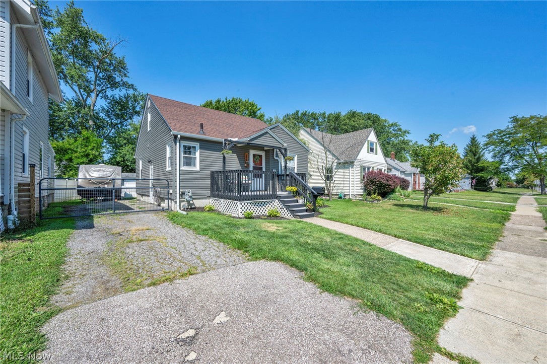 166 Brandtson Avenue Elyria OH 44035