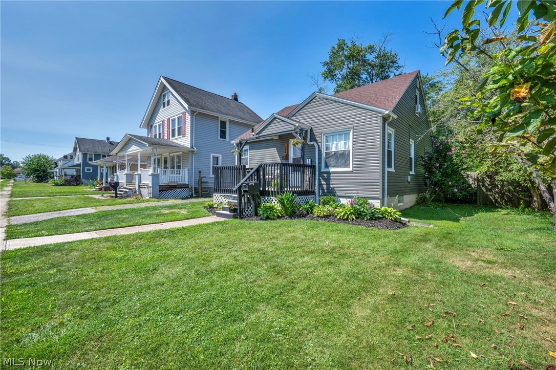 166 Brandtson Avenue Elyria OH 44035