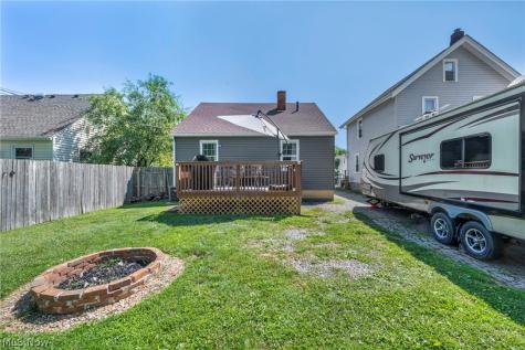 166 Brandtson Avenue Elyria OH 44035