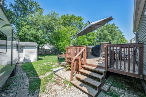 166 Brandtson Avenue Elyria OH 44035