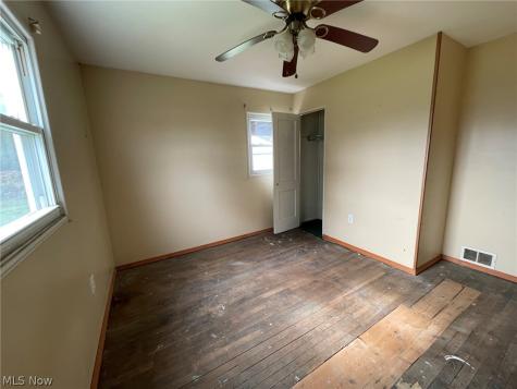 1933 Bollinger Avenue NE Canton OH 44705