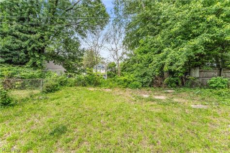 2344 E 86th Street Cleveland OH 44106