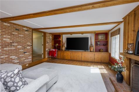1424 Stonington Road NW North Canton OH 44720